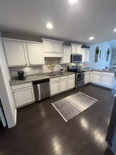 3428 Risen Star Dr, Murfreesboro, TN 37128 photo 2