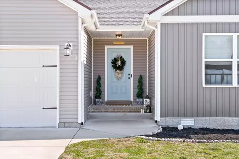 2844 Russet Ridge Dr, Clarksville, TN 37040