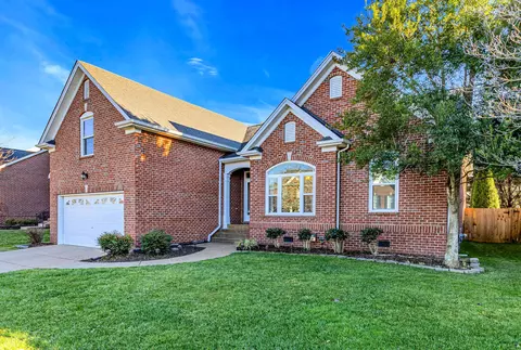 305 Larkspur Cv, Franklin, TN 37064