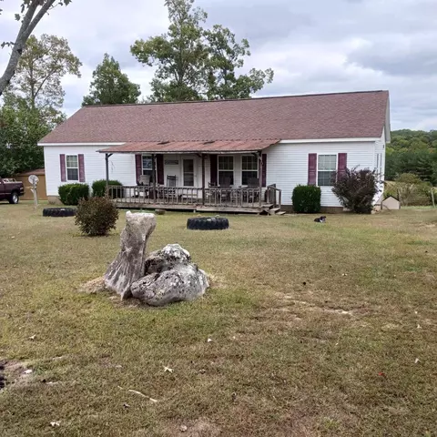 320 Alvin J Dalton Ln, Mcewen, TN 37101