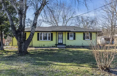106 Port Dr, Madison, TN 37115
