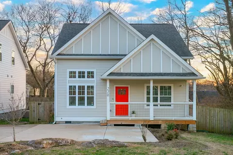 220 Duke St, Nashville, TN 37207