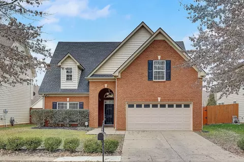 2926 Morning Mist Ct, Murfreesboro, TN 37128