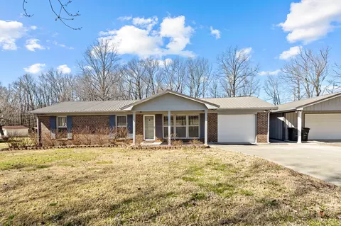 4 Lancer Ln, Fayetteville, TN 37334