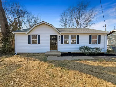 216 Creekside Dr, Clarksville, TN 37042