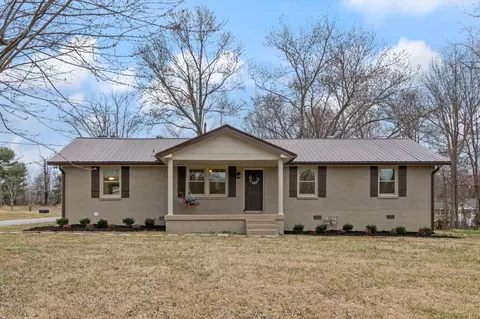 11104 Betts Rd, Greenbrier, TN 37073