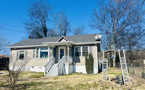 806 Brown St, Columbia, TN 38401