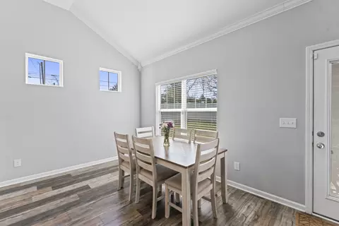 Dining - 1502 Grassypointe Ct, Murfreesboro, TN 37129 photo 2 of 2