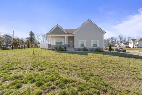 1502 Grassypointe Ct, Murfreesboro, TN 37129