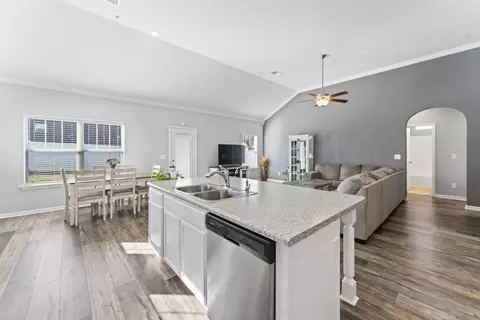 Kitchen - 1502 Grassypointe Ct, Murfreesboro, TN 37129 photo 1 of 2
