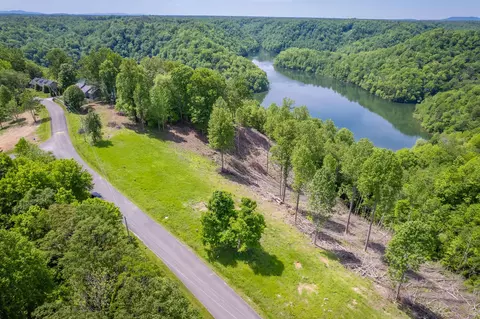 28 Opal Pt, Smithville, TN 37166