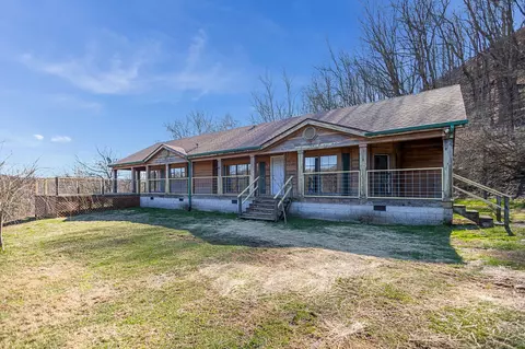 1750 Honey Prong Rd, Hartsville, TN 37074
