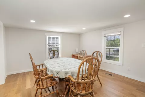 Dining - 4901 Marion Rd, Cunningham, TN 37052 photo 2 of 4
