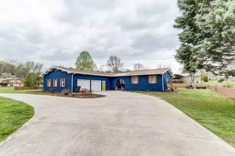 663 Greenwood Dr, Mcminnville, TN 37110