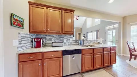 Kitchen - 6010 Warner Ct, Spring Hill, TN 37174 photo 3 of 3