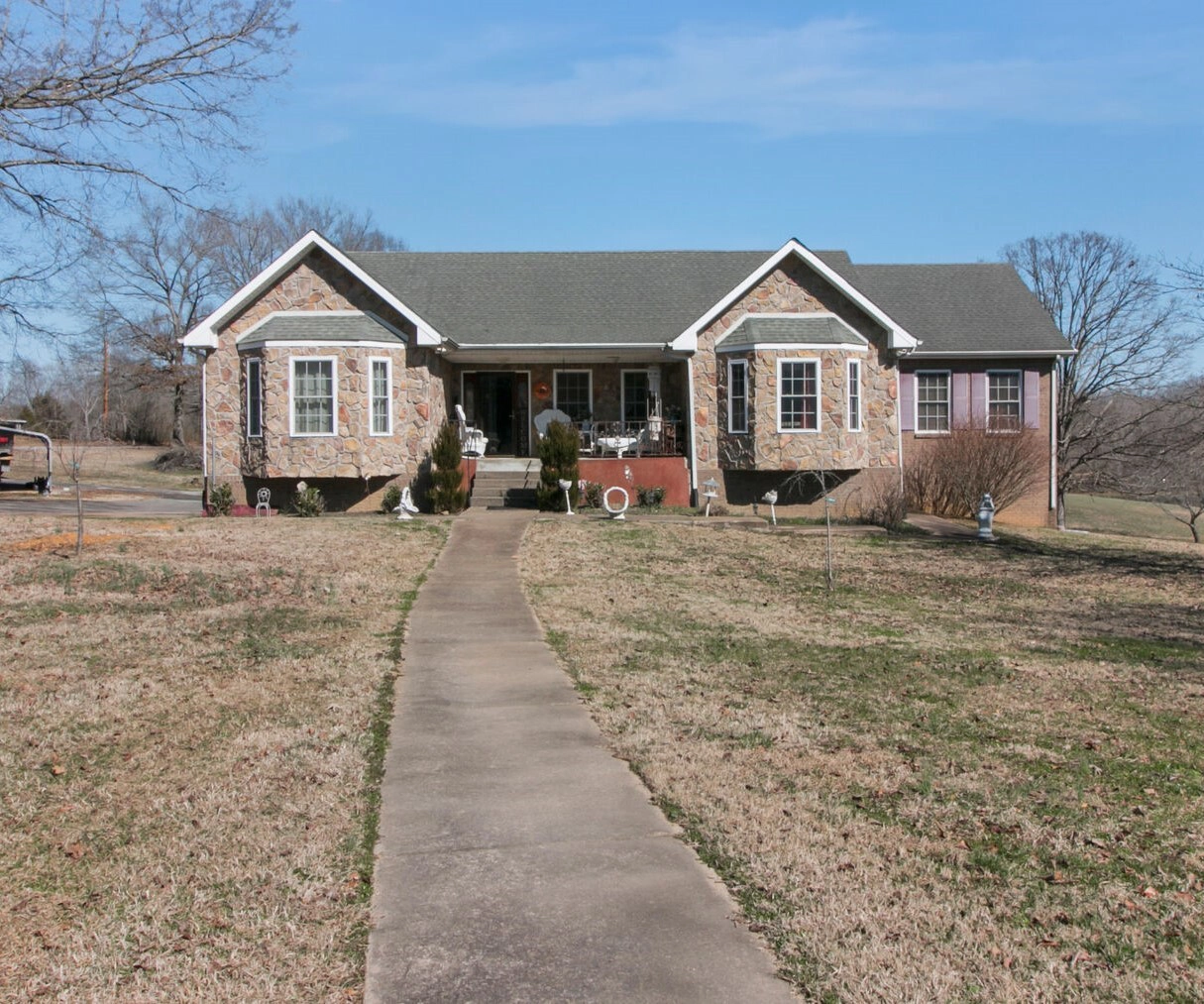 311 Downs Rd  