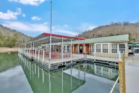 Exterior - 500 Harbor Point Rd, Silver Point, TN 38582 photo 6 of 6