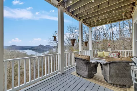 Exterior - 500 Harbor Point Rd, Silver Point, TN 38582 photo 2 of 6