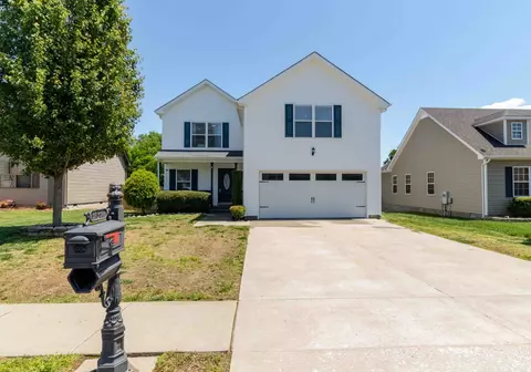 3723 Gray Fox Dr, Clarksville, TN 37040