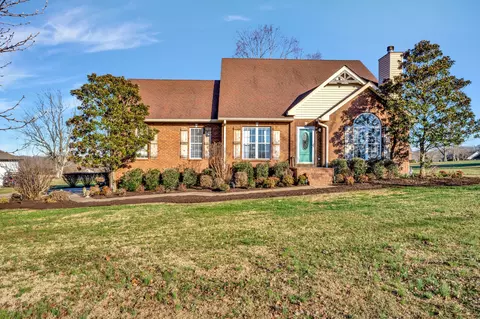 1917 Hygeia Rd, Greenbrier, TN 37073