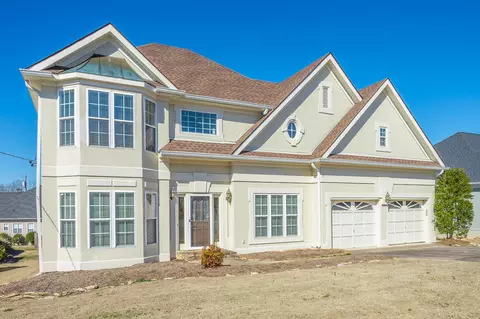 2323 Laurelton Creek Ln, Chattanooga, TN 37421