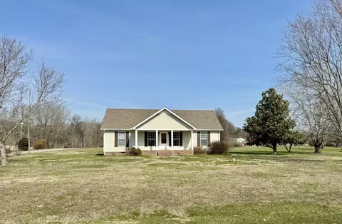 3 Tennessee Dr, Petersburg, TN 37144