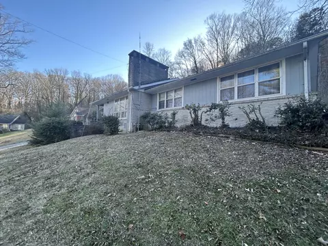 700 Contour Ave, South Pittsburg, TN 37380
