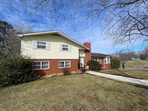 105 Molloy St, Mcminnville, TN 37110