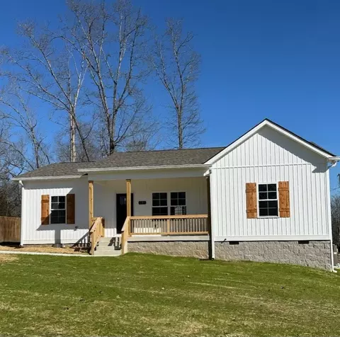 391 Elm Ave, Lewisburg, TN 37091