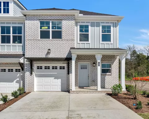 149 Dameron Ln, Hendersonville, TN 37075