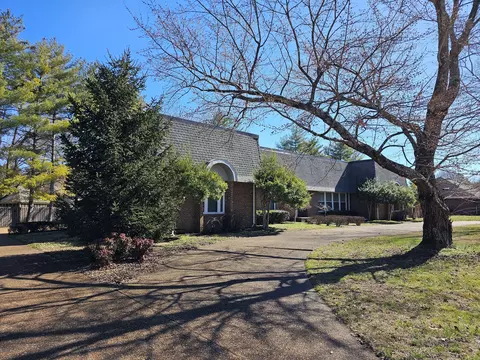 714 N Rutherford Blvd, Murfreesboro, TN 37130