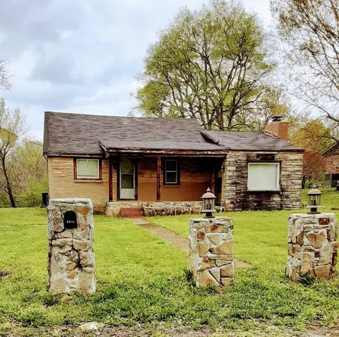3306 Walton Ln, Nashville, TN 37216