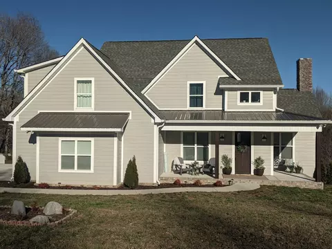 621 Lake Haven Dr, Tullahoma, TN 37388