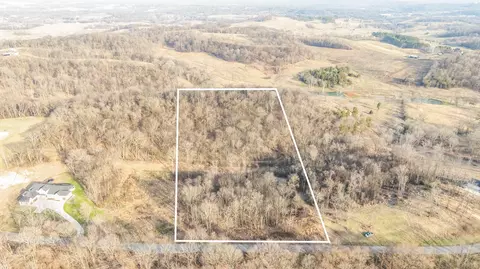 1338 Theta Pike, Columbia, TN 38401