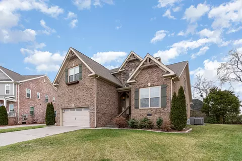 Exterior - 6033 Spade Dr, Spring Hill, TN 37174 photo 2 of 8