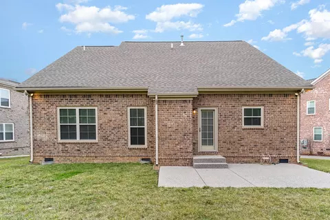 Exterior - 6033 Spade Dr, Spring Hill, TN 37174 photo 5 of 8