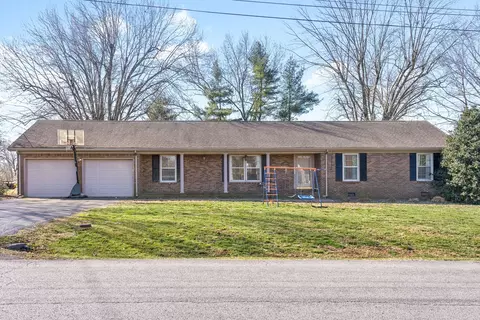 209 Andrew Dr, Hopkinsville, KY 42240