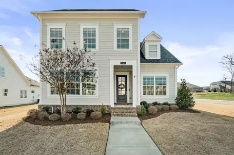 785 Ravensdowne Dr, Nolensville, TN 37135