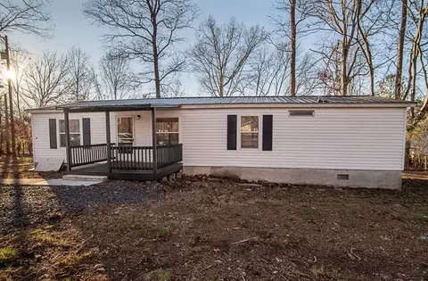 46 Ray Ln, Ringgold, GA 30736