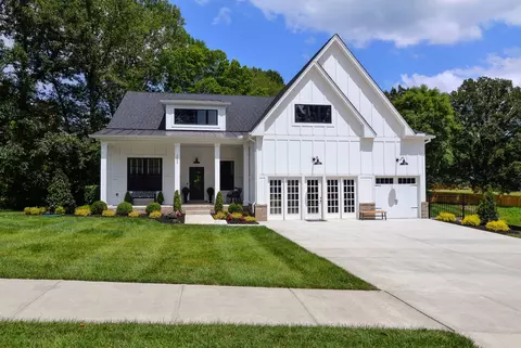 7937 Pine St, Fairview, TN 37062