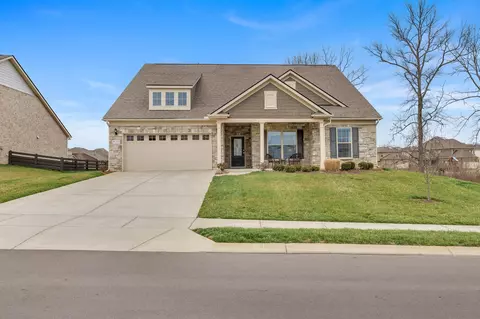 4033 Danes Dr, Thompsons Station, TN 37179