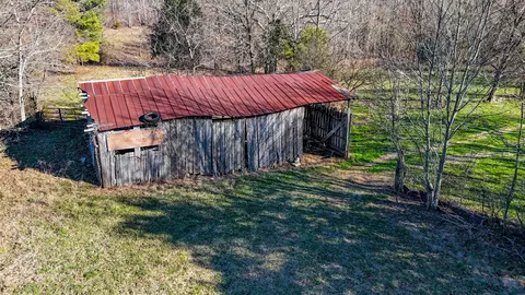 197 State Line Rd, Saint Joseph, TN 38481 photo 5
