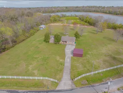 227 Sells St, Winchester, TN 37398