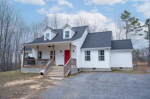 761 Pikes Dr, Trenton, GA 30752