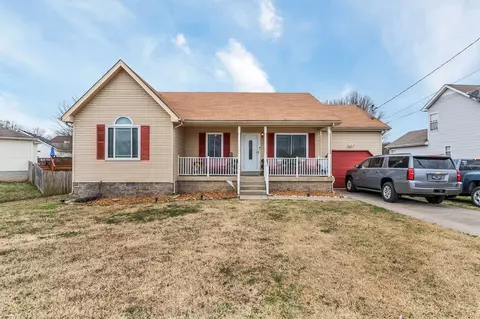 222 Heritage Cir, La Vergne, TN 37086