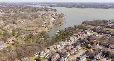 129 Breakwater N, Hendersonville, TN 37075