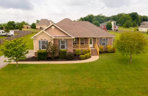 1387 Standing Stone Cir, Columbia, TN 38401