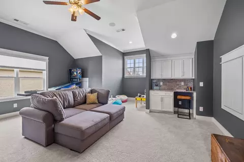 Living - 4095 Old Light Cir, Arrington, TN 37014 photo 7 of 7