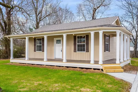 1721 Bagwell Ave, Hixson, TN 37343