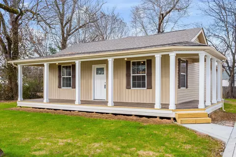 1721 Bagwell Ave, Hixson, TN 37343
